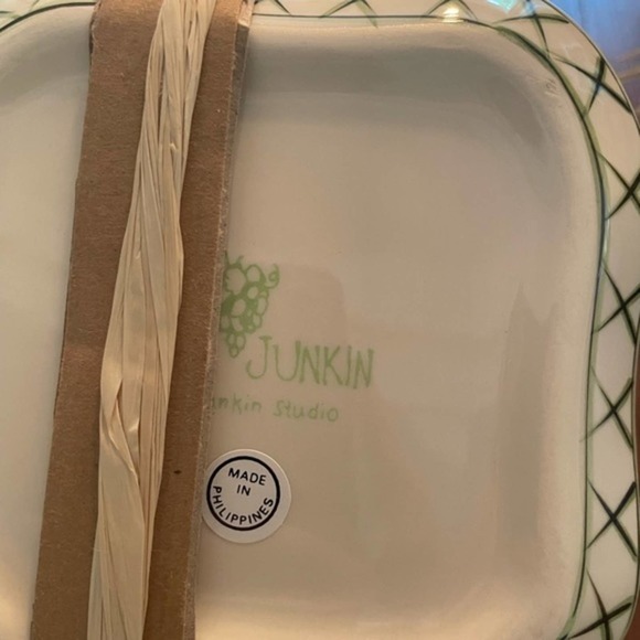 Julia Junkin 5” Tapas/appetizer plates - Picture 4 of 5